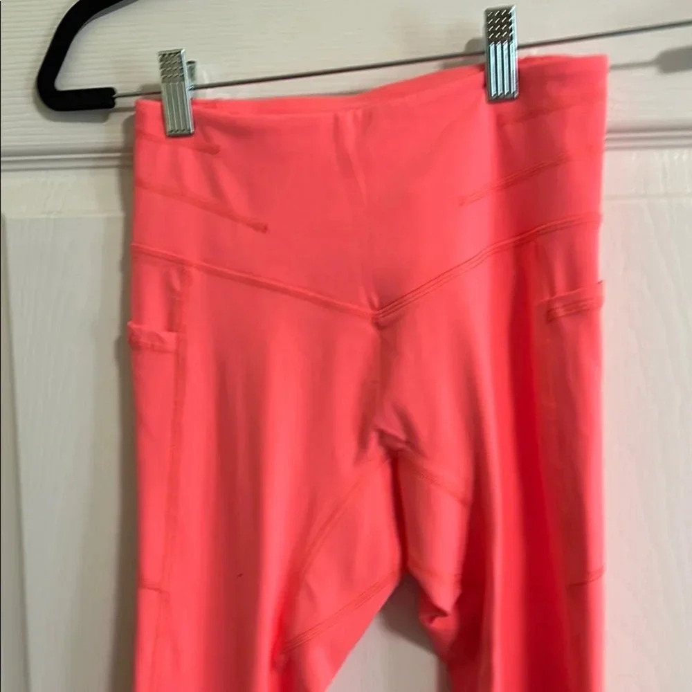Free People Movement Coral Flare Leggings with Leg Slit with Pockets NWOT XS - Picture 2 of 4